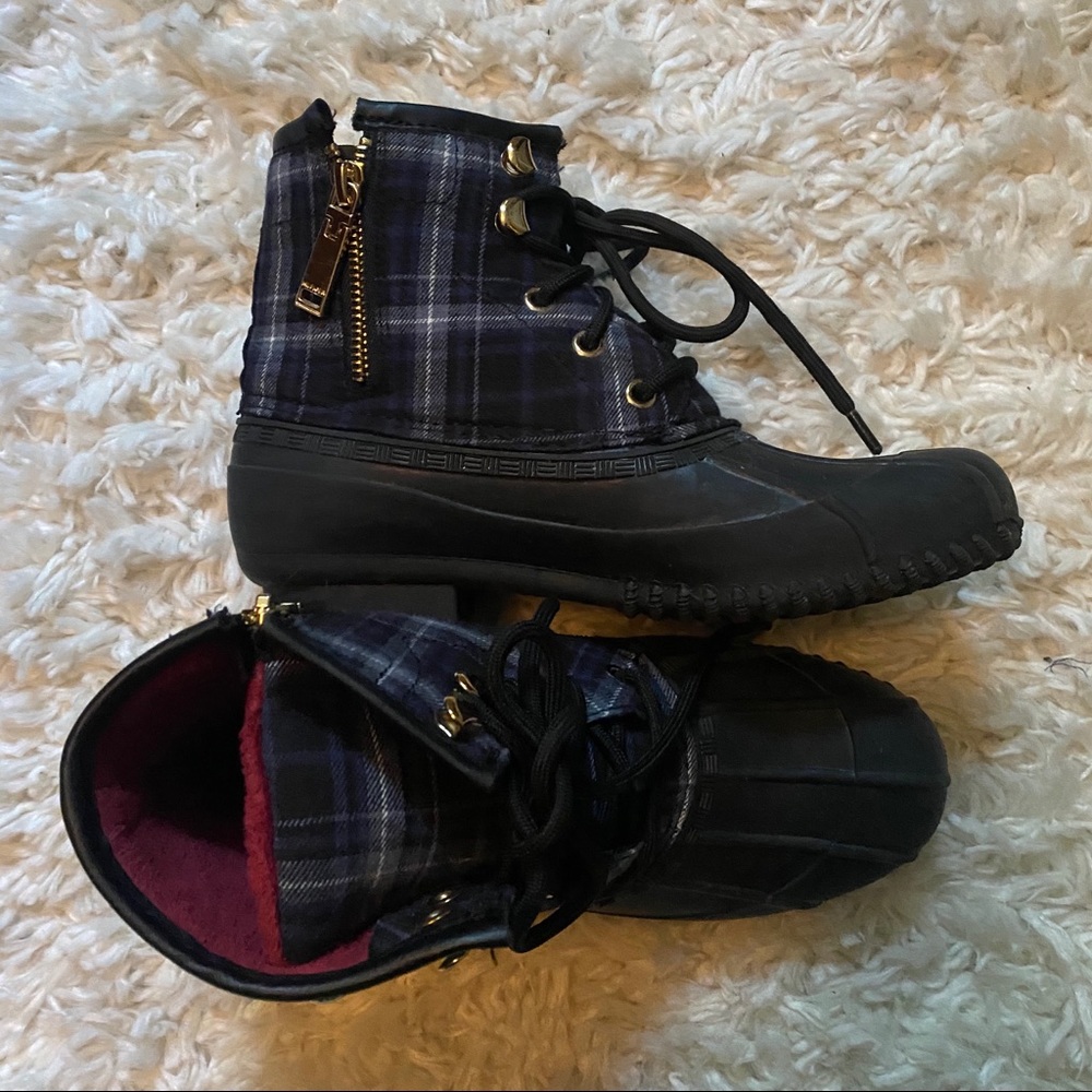 Tommy Hilfiger boots